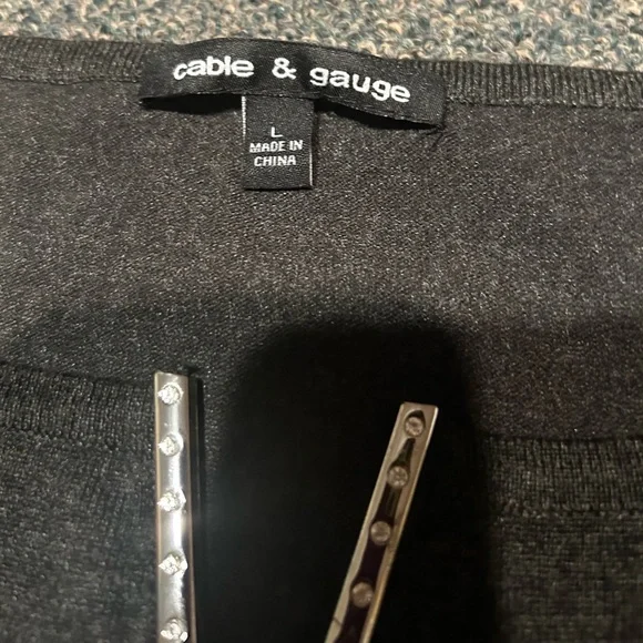 Cable & Gauge Charcoal Embellished Top - Picture 3 of 6